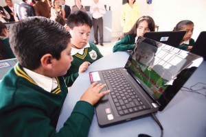Foto-archivo-Agencia-EL-UNIVERSALRCC-niños-laptops-685x457