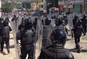 Ceteg-Guerrero-chilpancingo-policias_MILIMA20141111_0208_30
