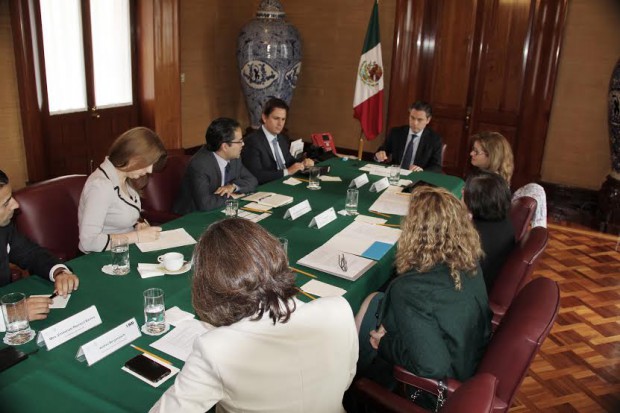 Revisan SEP y BID proyectos de cooperación