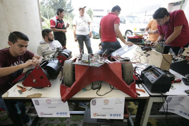 Arranca guerra de robots en el IPN