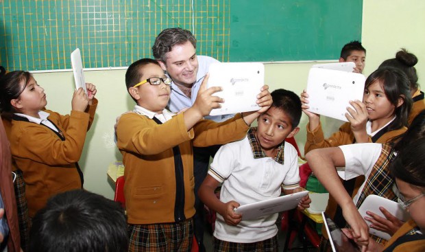 La reforma educativa es como un nuevo sistema de estímulos: Nuño