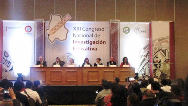 Reconoce COMIE a investigadores educativos en clausura del CNIE