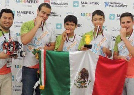 Gana equipo mexicano tercer lugar en la Olimpiada Mundial de Robótica