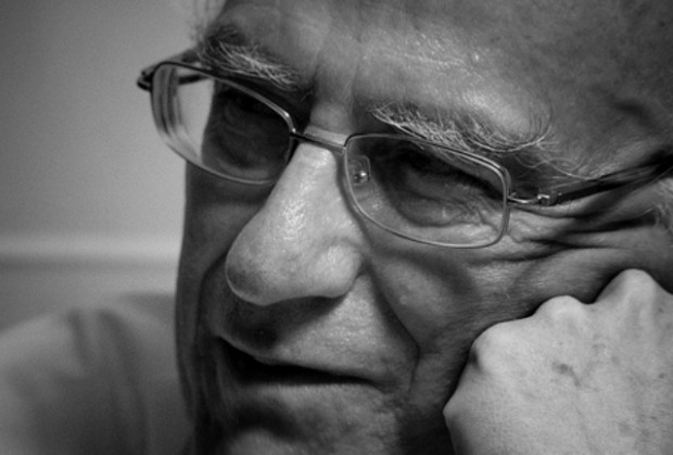 Se realizará un homenaje a Roger Bartra, en Flacso