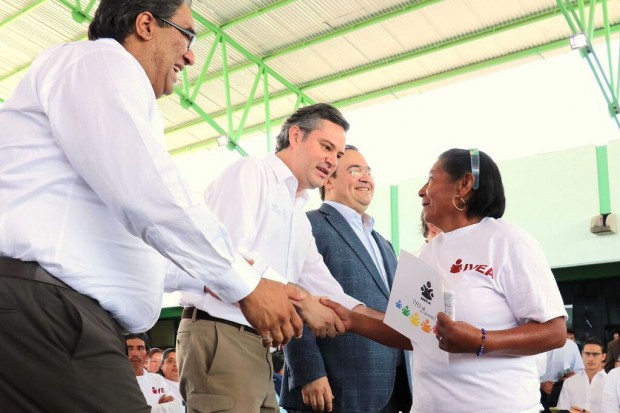 Programa especial de certificación del INEA beneficiará a millón y medio de personas: SEP