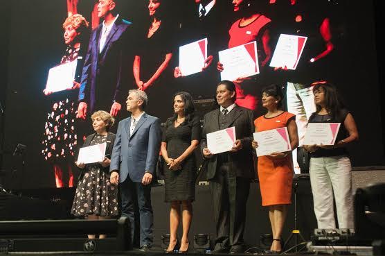 Profesores son piedra angular del país: Mancera