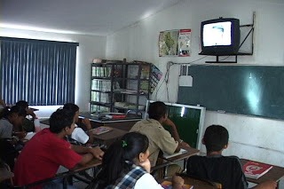 El derecho de la Telesecundaria a educar