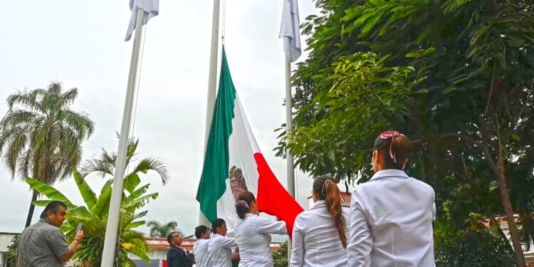 Honores a la bandera: Espacios de ajusticiamiento profesoral y desconocimiento público en la Normal Rural Luis Villarreal del Mexe Hidalgo