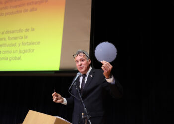 Se declara IPN listo para participar en el Plan para el Desarrollo de la Industria de Semiconductores en México 2024-2030