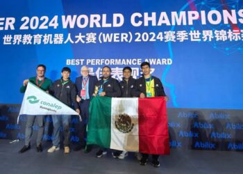 Estudiantes Conalep Robótica Shangái