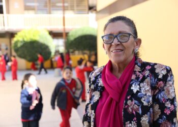 La educación es un medio para superar cualquier obstáculo: Margarita Ahumada, maestra con 50 años de trayectoria