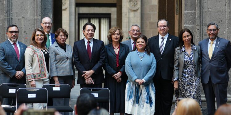 Nuevo modelo de acceso al bachillerato garantiza espacio sin examen, con excepción de UNAM e IPN