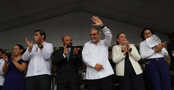 El pensamiento autoritario en la UV