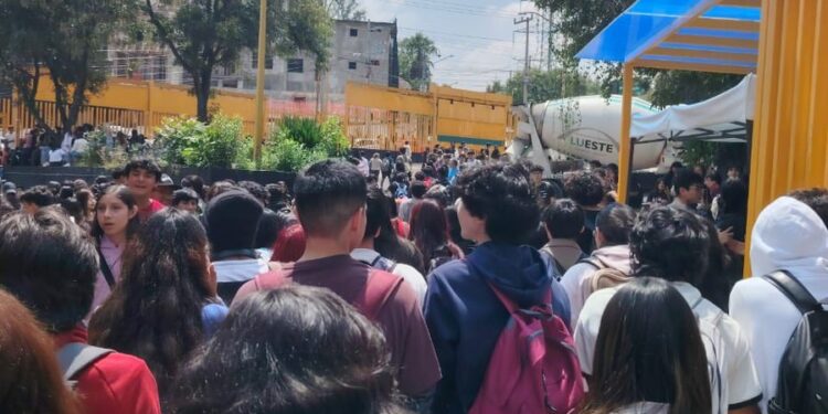 Ataque en el CCH Sur deja un estudiante fallecido y un trabajador herido