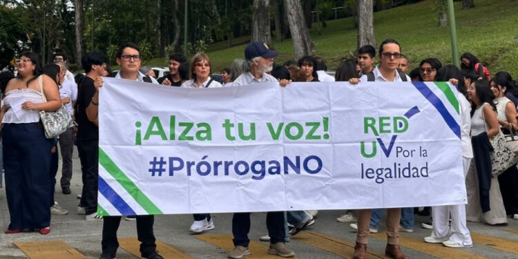 Estudiantes y académicos protestan contra prórroga del rector en la Universidad Veracruzana