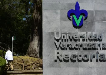 La UV: evasión y crisis moral