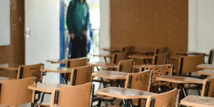 “La escuela te extraña” para regresar a lo mismo: entre la integración social y la credencialización sin sentido