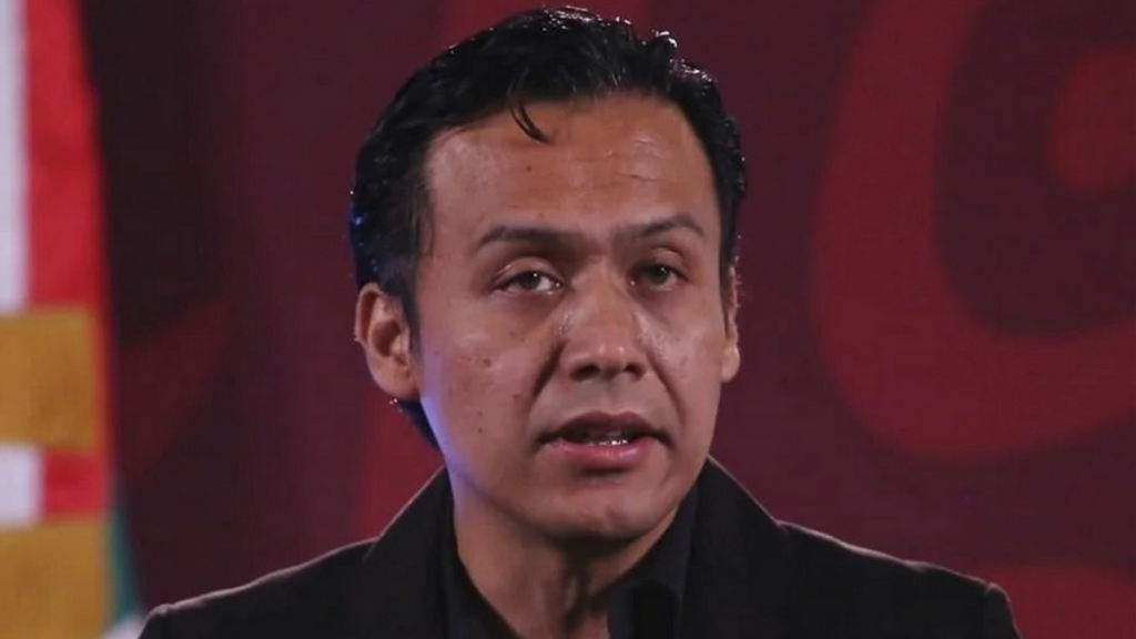 Lucha intestina en la SEP