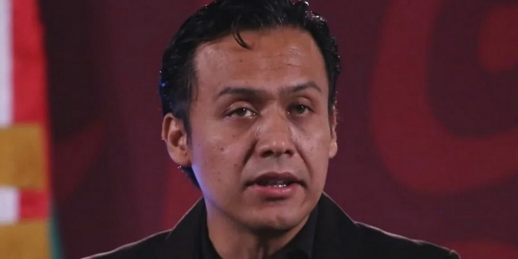 Lucha intestina en la SEP