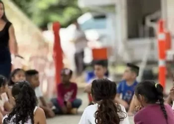 Derecho a la educación; el problema no es la norma, sino su aplicación en contextos de movilidad: Centro Inide