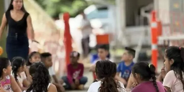 Derecho a la educación; el problema no es la norma, sino su aplicación en contextos de movilidad: Centro Inide