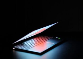 Tu flujo de trabajo merece velocidad: Descubre la selección Lenovo que está transformando oficinas